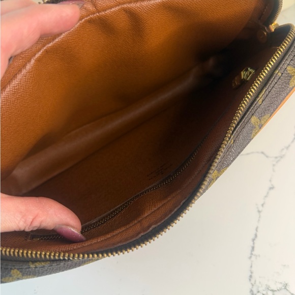 Louis Vuitton Clutch Marly Dragonne GM (authenticated and vintage) - Picture 11 of 12